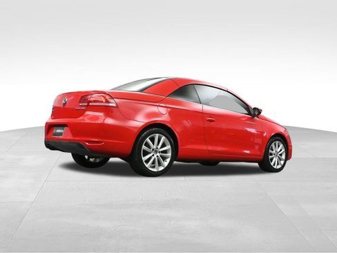 Used 2015 Volkswagen Eos Komfort FWD image 25