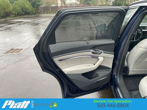 Used 2022 Audi e-tron Chronos w/ Chronos Package image 42