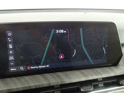 Used 2024 Kia Telluride EX w/ EX Captain's Chair Package image 40