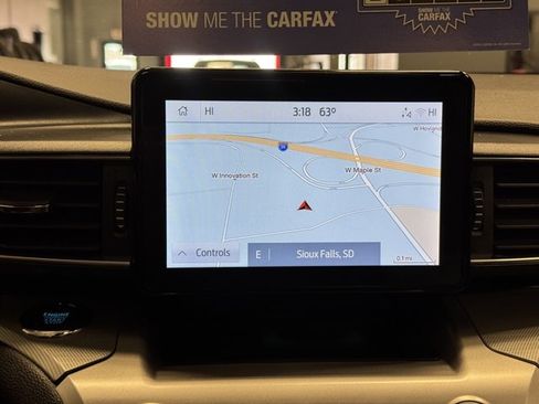 Used 2022 Ford Explorer XLT w/ Equipment Group 202A AWD/4WD image 28