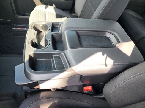 Used 2022 Chevrolet Silverado 1500 LT image 34