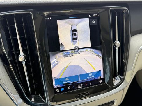 Used 2024 Volvo S60 B5 Plus image 20