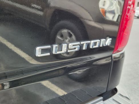 Used 2022 Chevrolet Silverado 1500 Custom image 9