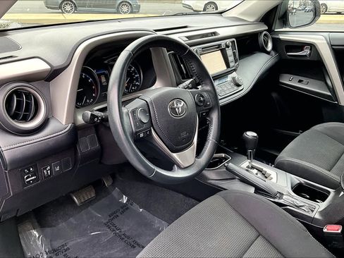 Used 2017 Toyota RAV4 XLE image 17