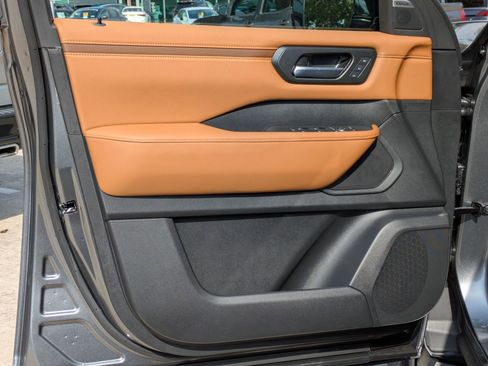 New 2025 Nissan Armada SL w/ Captain's Chari Seat Package image 11