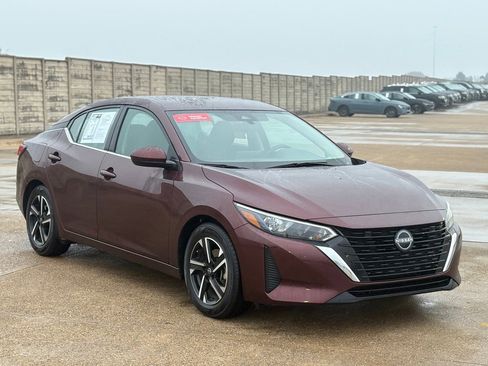 Certified 2024 Nissan Sentra SV image 5