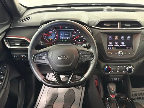 Used 2022 Chevrolet TrailBlazer RS AWD/4WD image 31