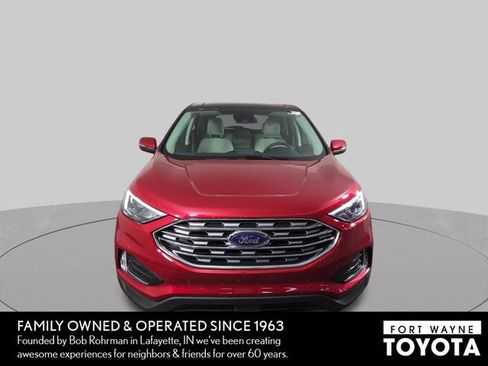 Used 2023 Ford Edge Titanium AWD/4WD image 3