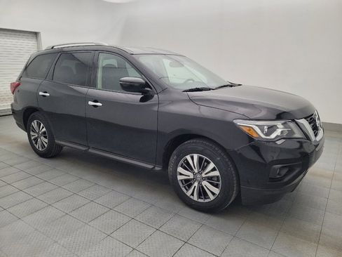 Used 2020 Nissan Pathfinder SV image 11