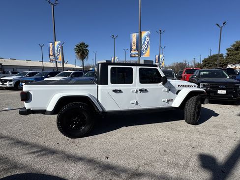 Used 2023 Jeep Gladiator Mojave w/ Cold Weather Group image 6