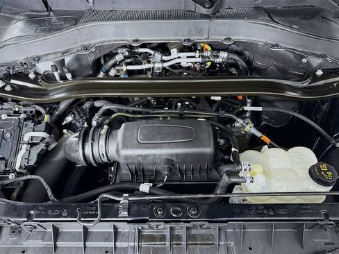 Certified 2022 Ford Explorer Limited w/ Equipment Group 301A image 32