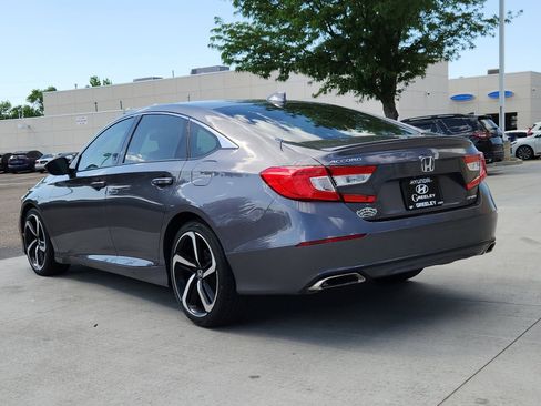 Used 2018 Honda Accord Sport image 3