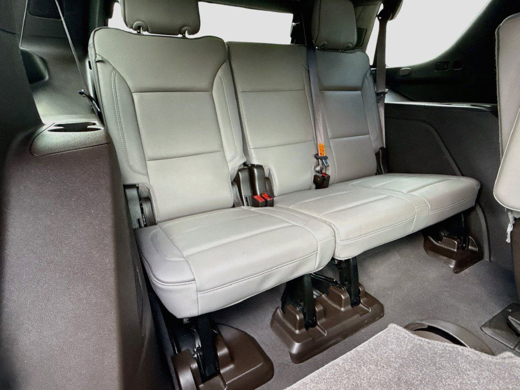 Used 2023 GMC Yukon SLT RWD image 30