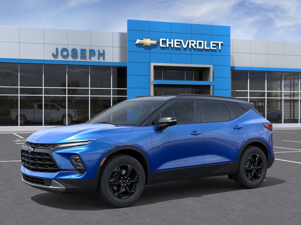 New 2026 Chevrolet Blazer LT w/ Sound & Technology Package FWD image 3