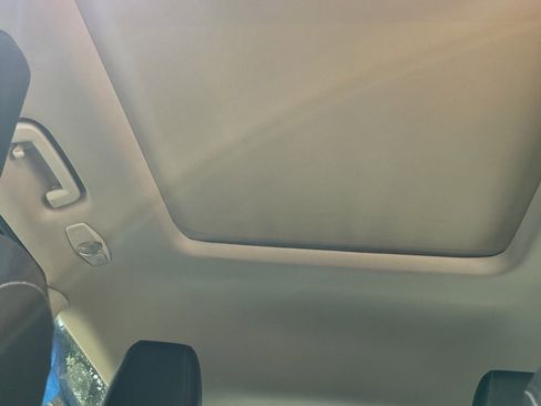 Used 2018 Ford Escape SEL image 10