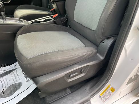 Used 2014 Chevrolet Captiva Sport LT image 14