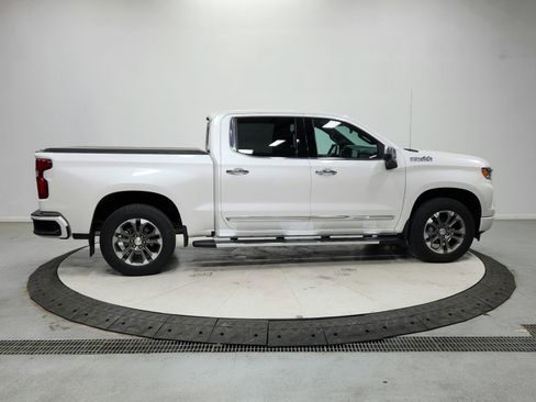 Used 2024 Chevrolet Silverado 1500 High Country image 8
