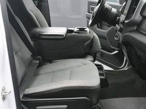 Used 2023 RAM 1500 Big Horn AWD/4WD image 16