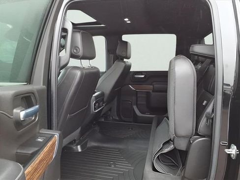 Used 2022 Chevrolet Silverado 3500 High Country w/ Z71 Off-Road Package image 11