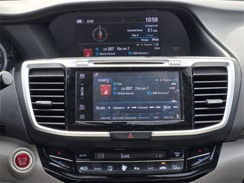 Used 2017 Honda Accord EX-L image 10