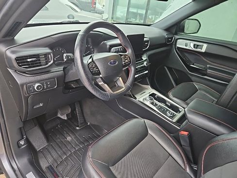 Used 2022 Ford Explorer ST-Line image 33