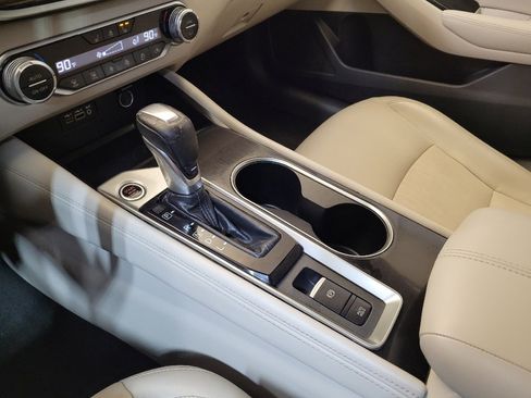 Used 2020 Nissan Altima 2.5 Platinum image 26