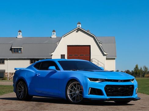 Used 2022 Chevrolet Camaro ZL1 image 6