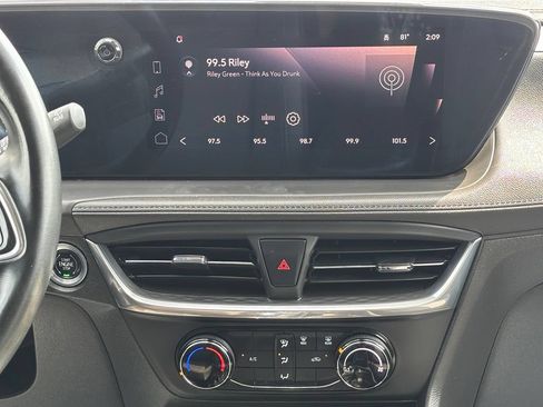 Used 2024 Buick Encore GX Preferred FWD image 21