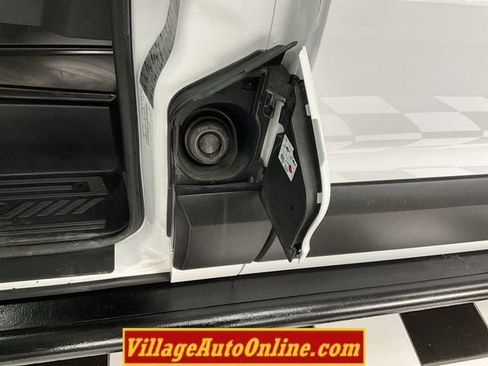 Used 2019 Ford Transit 250 130 Low Roof w/ Exterior Upgrade Package image 23