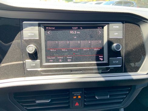 Used 2019 Volkswagen Jetta GLI FWD image 16