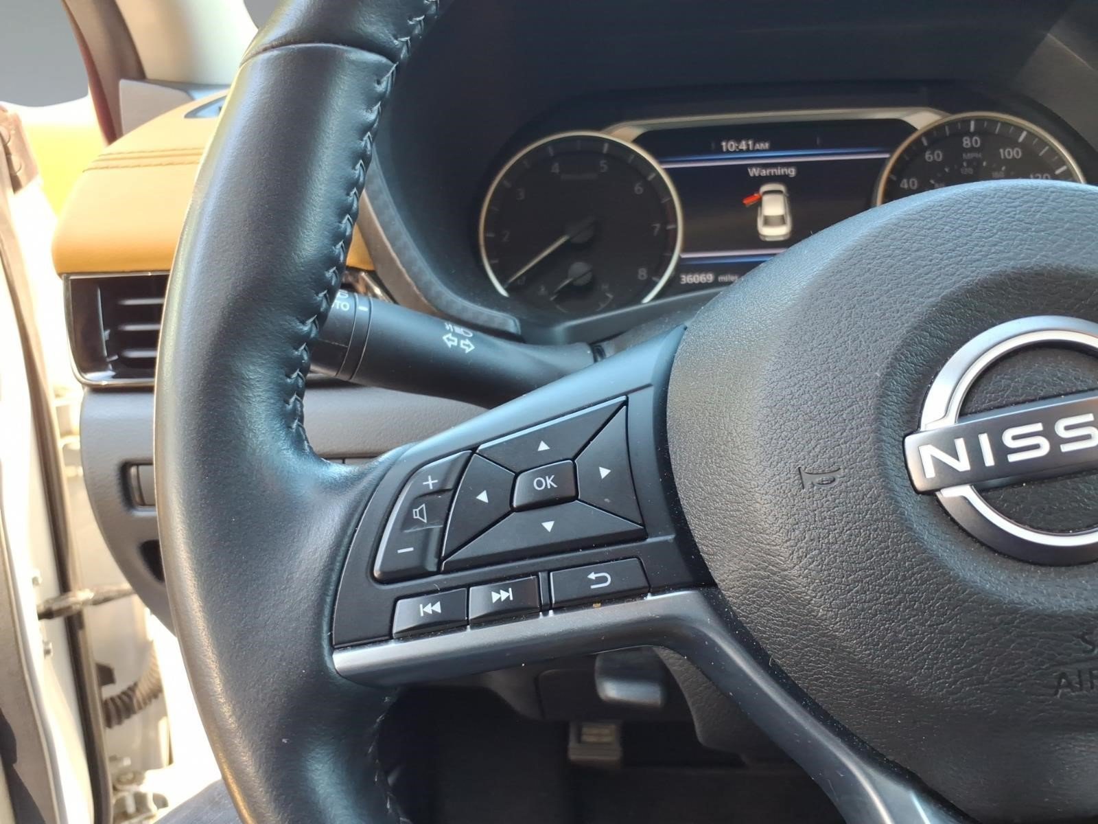 Used 2024 Nissan Sentra SV w/ SV Premium Package FWD image 12