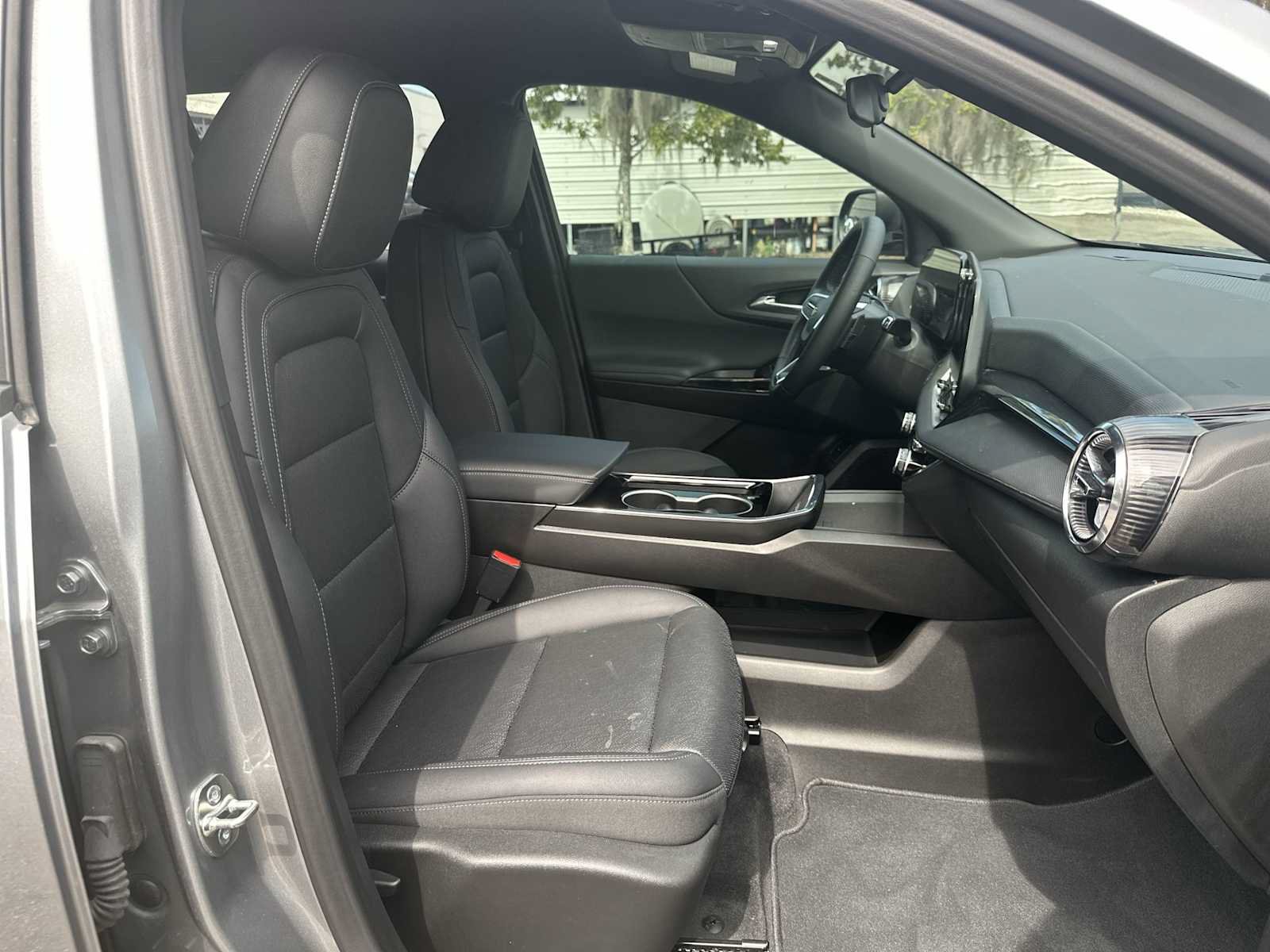 Certified 2025 Chevrolet Equinox LT w/ Convenience Package II FWD image 19