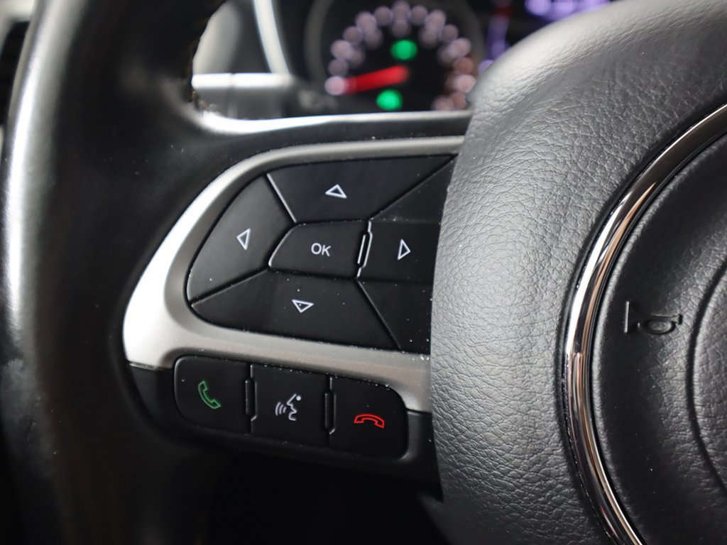 Used 2018 Jeep Compass Latitude AWD/4WD image 33