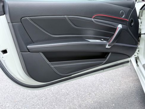 Used 2012 Ferrari FF image 10