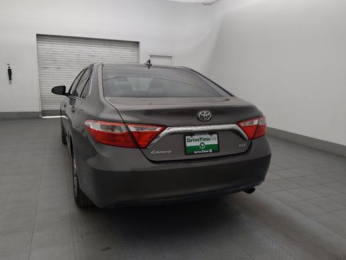 Used 2017 Toyota Camry XLE w/ Moonroof Package image 6