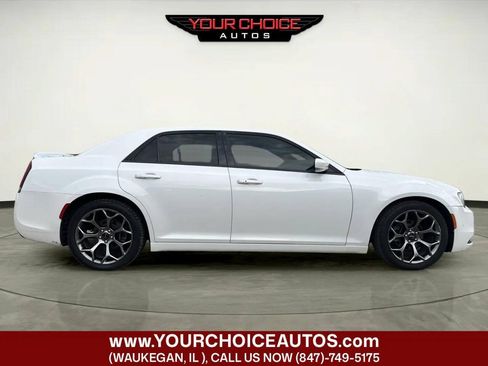 Used 2015 Chrysler 300 S w/ 300S Premium Group RWD image 6
