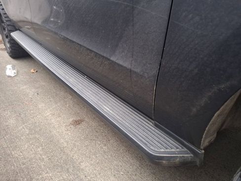 Used 2024 Ford Expedition Max XLT image 6