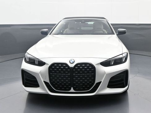 Used 2026 BMW 440i xDrive Convertible w/ Premium Package image 2