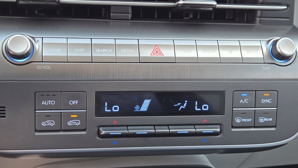 Used 2026 Hyundai Kona SEL Premium FWD image 23