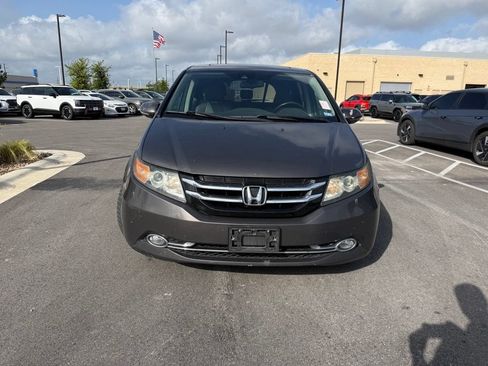Used 2015 Honda Odyssey Touring image 2