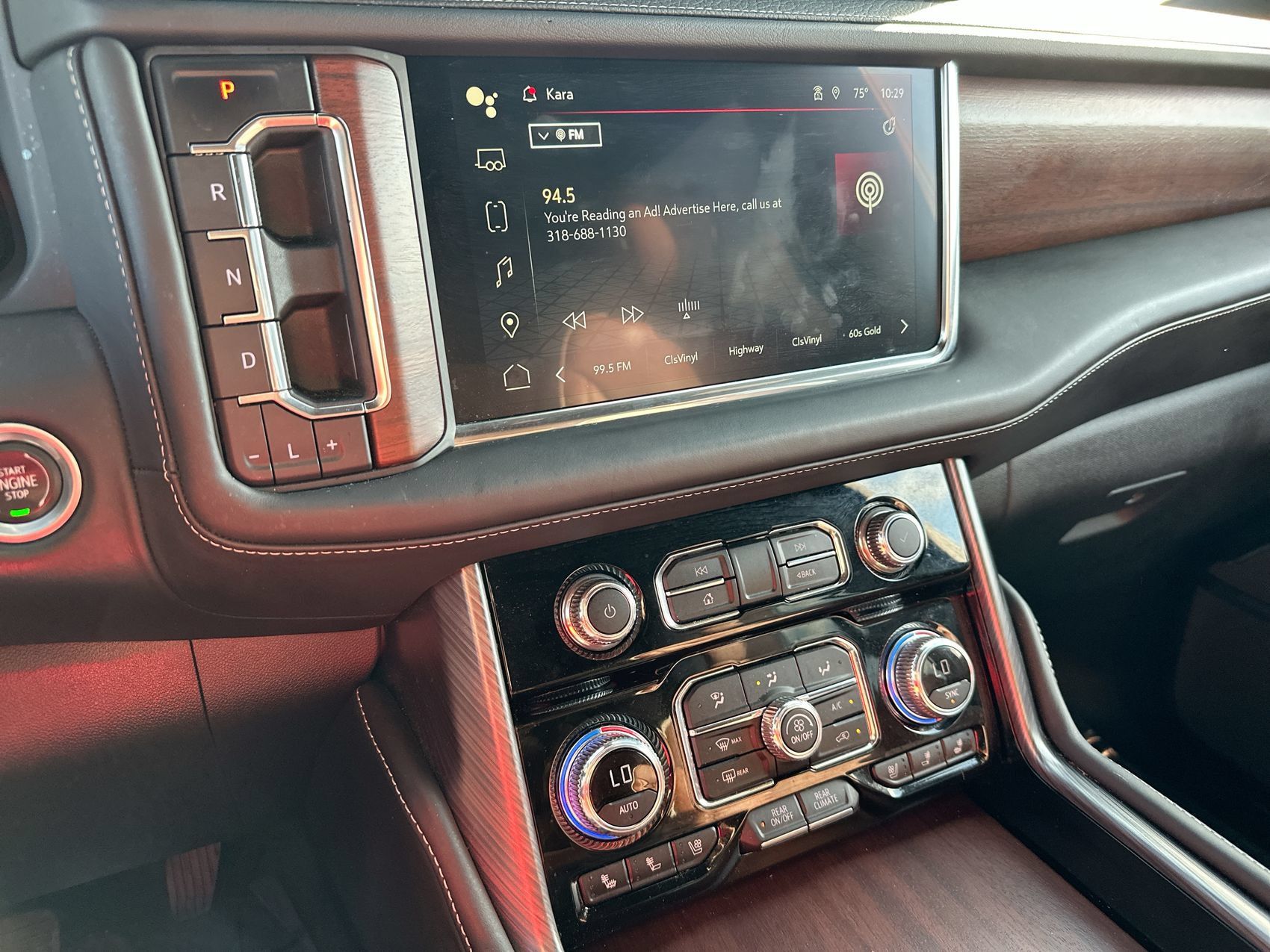 Used 2023 GMC Yukon Denali Ultimate AWD/4WD image 16