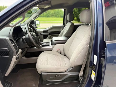 Used 2019 Ford F150 XLT w/ Equipment Group 302A Luxury AWD/4WD image 11