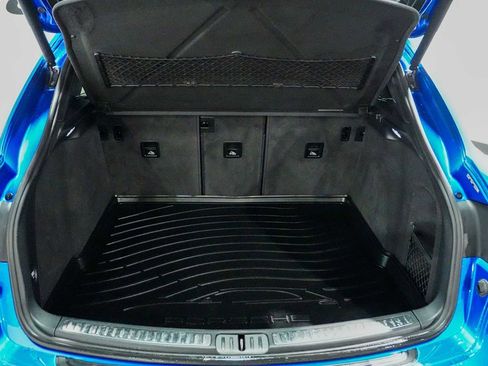 Used 2018 Porsche Macan image 20