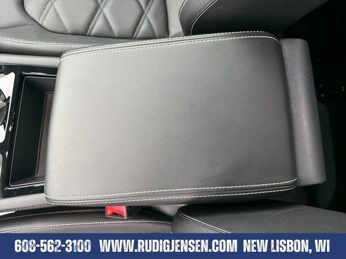 Used 2026 Volkswagen Atlas SE AWD/4WD image 25