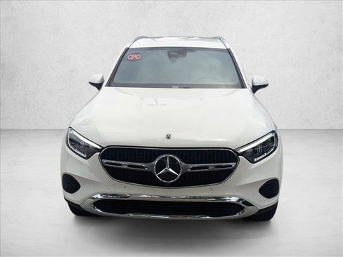 Used 2023 Mercedes-Benz GLC 300 image 2