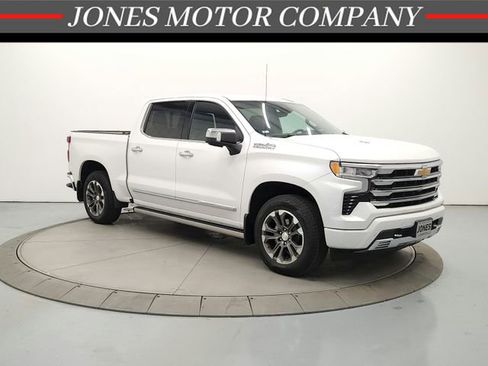 Used 2024 Chevrolet Silverado 1500 High Country w/ Technology Package image 1