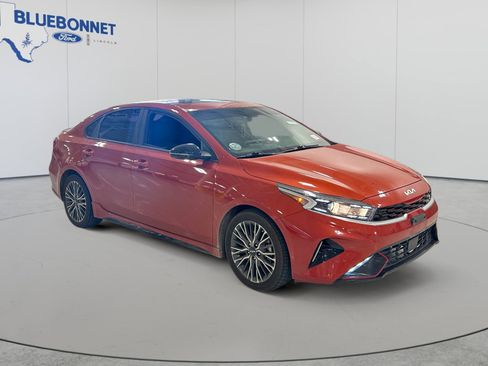 Used 2024 Kia Forte GT-Line w/ GT-Line Premium Package FWD image 3