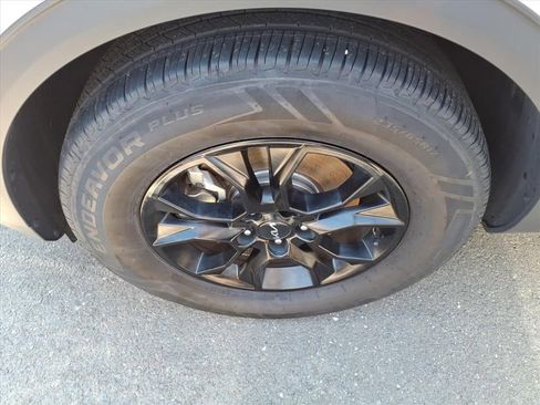 Certified 2023 Kia Sportage X-Pro image 3