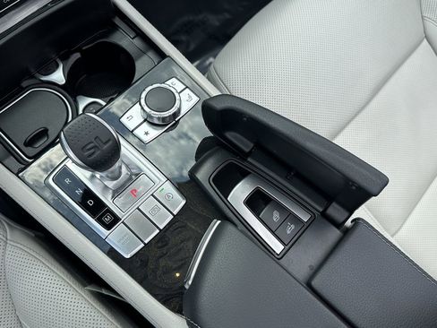 Used 2018 Mercedes-Benz SL 550 SL 550 image 29