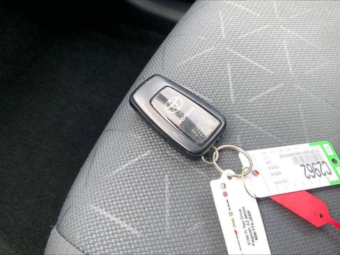 Used 2024 Toyota RAV4 XLE w/ Weather Package AWD/4WD image 12